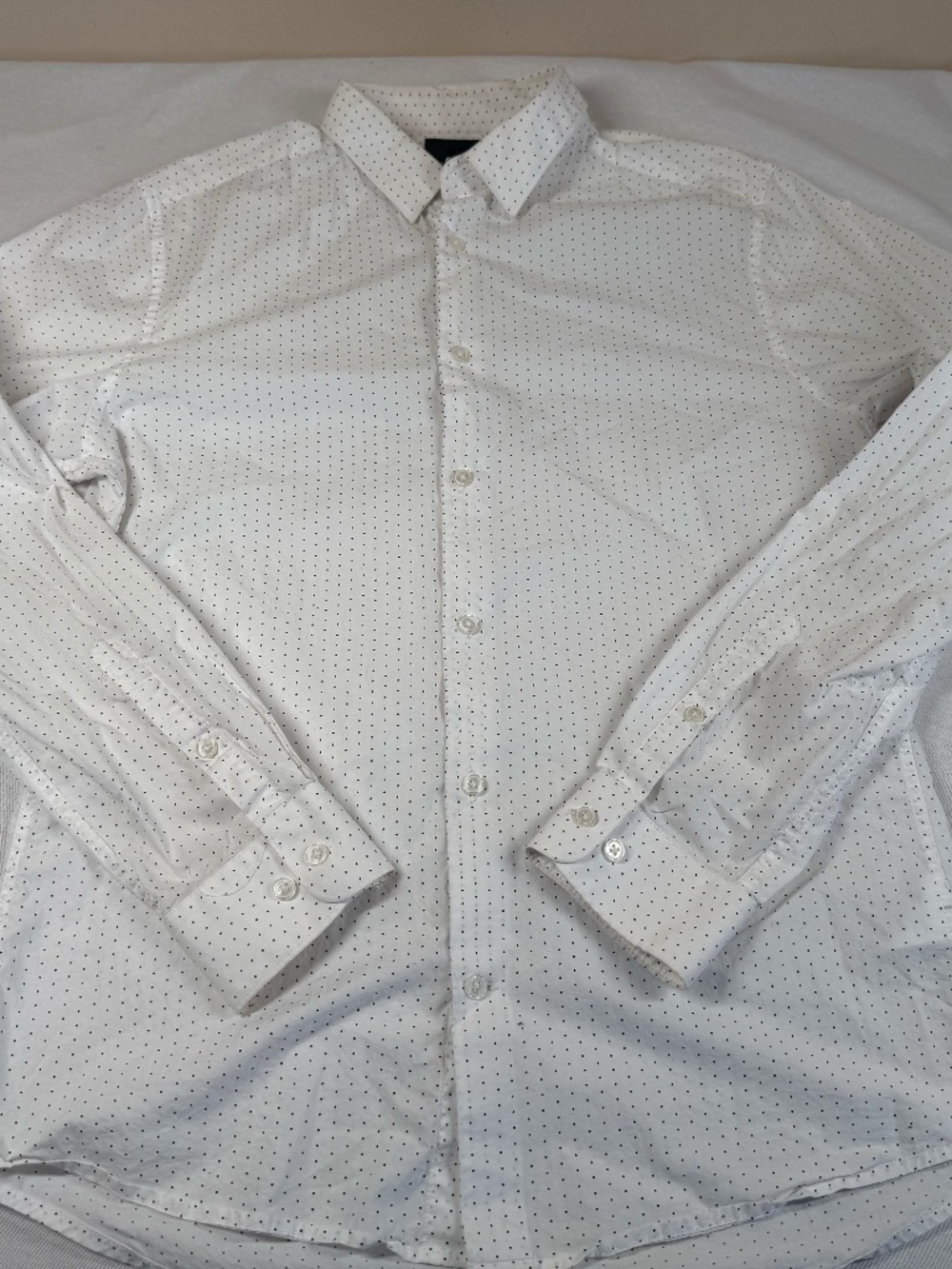 H&M Men's Long Sleeve Button Up Polka Dot Shirt Size Medium - White